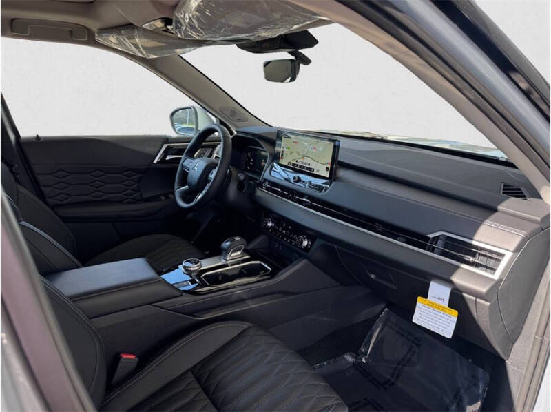 2026 Mitsubishi Outlander Black Edition