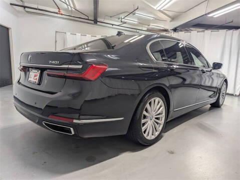 2022 BMW 7 Series 740i