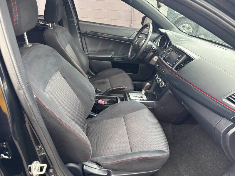 2017 Mitsubishi Lancer LE