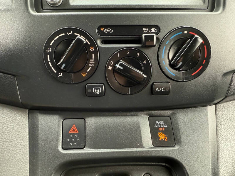 2021 Nissan NV200 SV