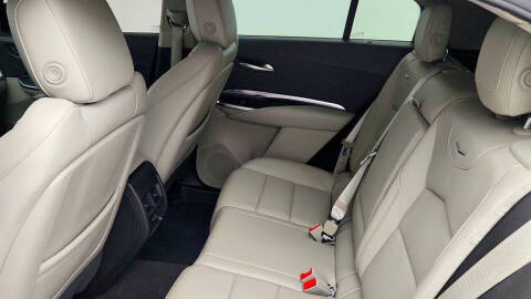 2023 Cadillac XT4 Luxury