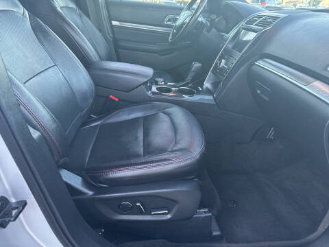 2018 Ford Explorer Sport