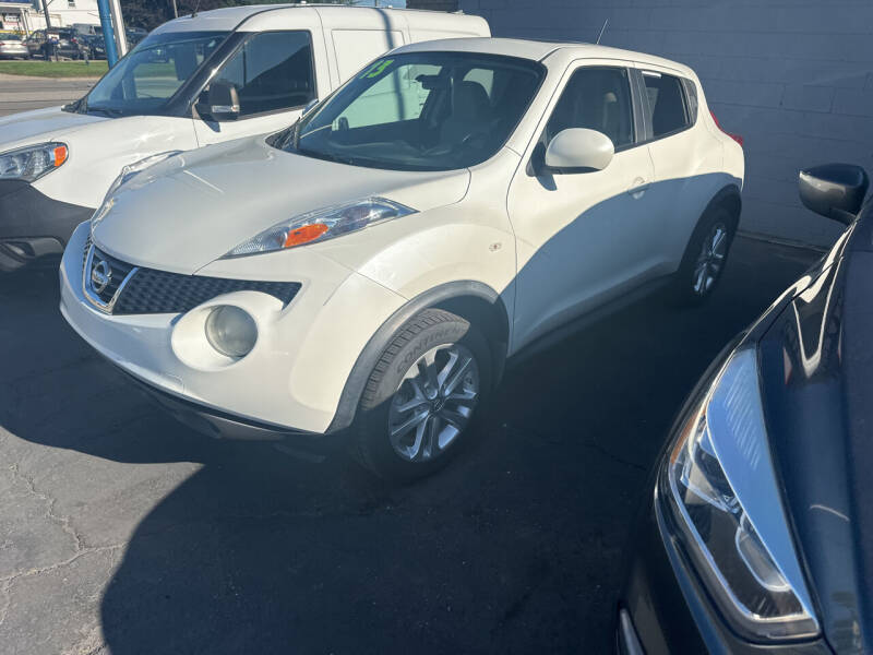 2013 Nissan JUKE for sale at Lee's Auto Sales in Garden City MI