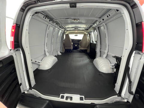 2026 GMC Savana 2500