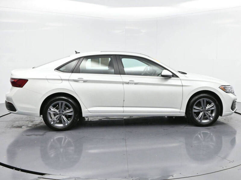 2023 Volkswagen Jetta SE