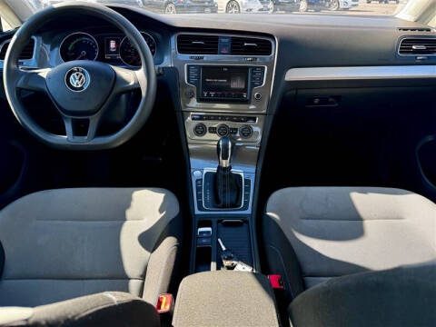 2016 Volkswagen e-Golf SE