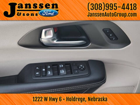 2024 Chrysler Pacifica Plug-In Hybrid