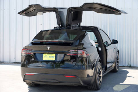 2023 Tesla Model X Standard Range