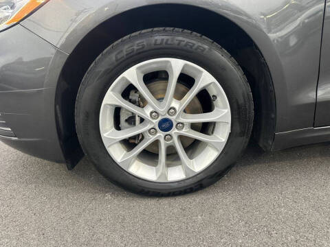 2019 Ford Fusion Hybrid SE