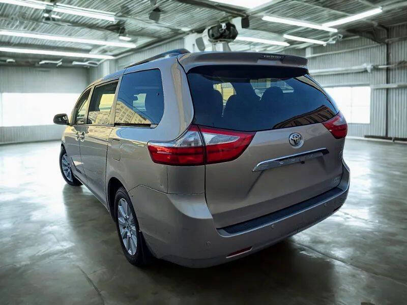 2017 Toyota Sienna