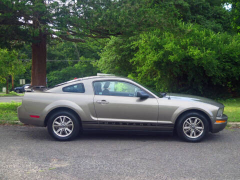 2005 Ford Mustang V6 Premium