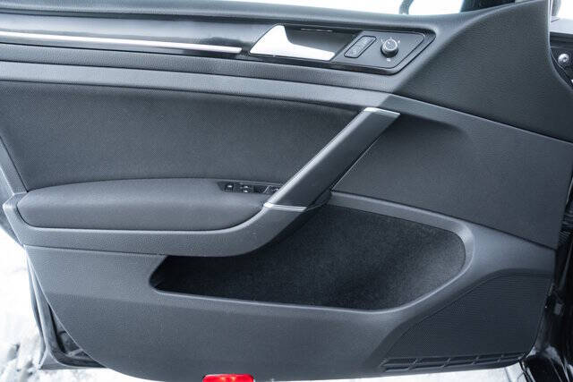 2017 Volkswagen Golf GTI S