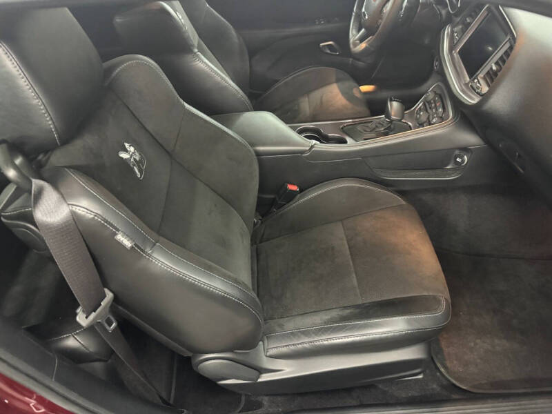 2018 Dodge Challenger 392 HEMI Scat Pack Shaker