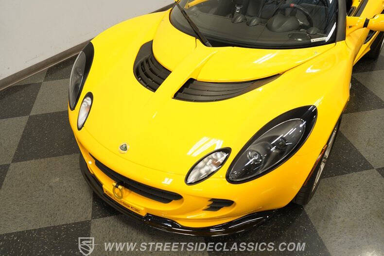 2005 Lotus Elise