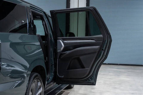 2025 Cadillac Escalade-V