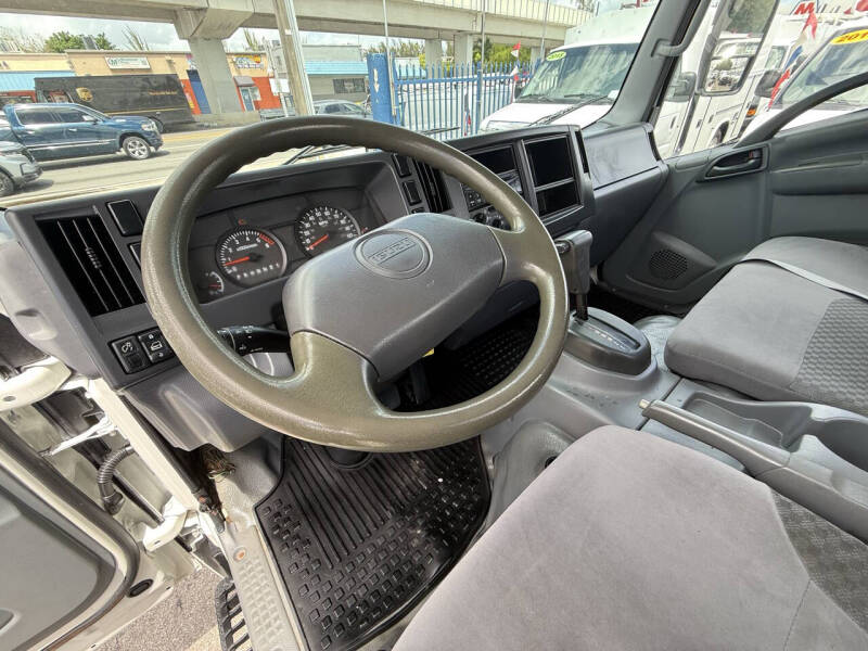 2014 Isuzu NPR