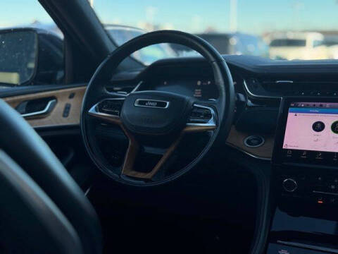 2023 Jeep Grand Cherokee Summit