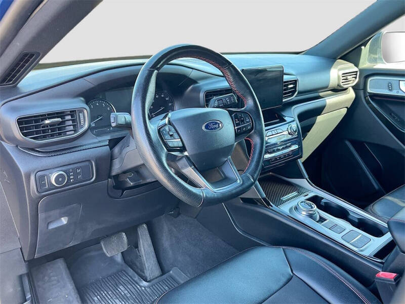 2022 Ford Explorer ST-Line