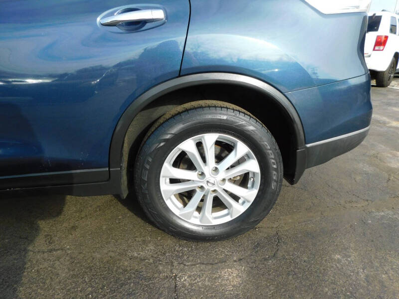 2016 Nissan Rogue SV