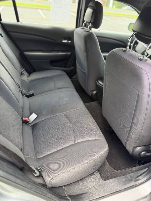 2013 Chrysler 200 LX
