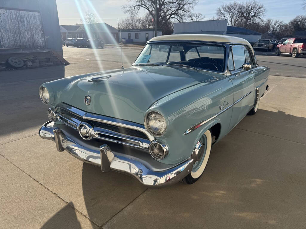 1952 Ford Crestline 6