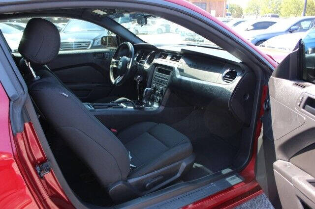 2014 Ford Mustang V6