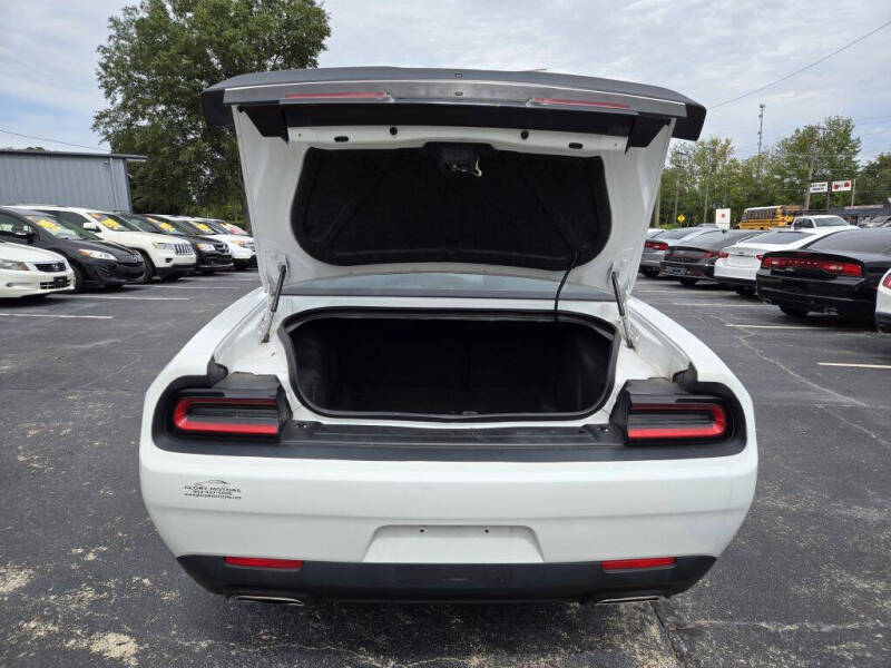 2019 Dodge Challenger SXT