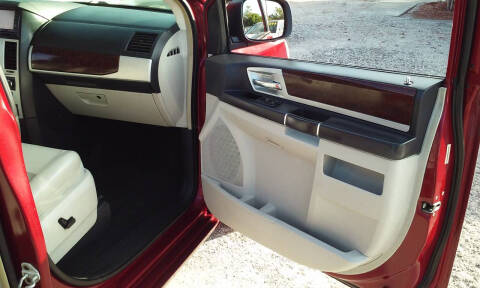 2010 Chrysler Town and Country Touring Plus