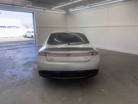 2017 Lincoln MKZ Select