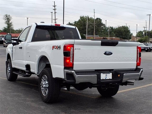 2025 Ford F-350 Super Duty XLT