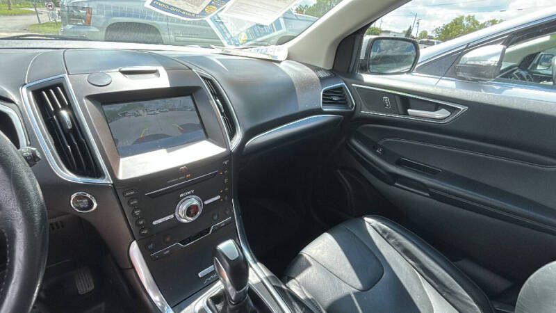 2017 Ford Edge Titanium