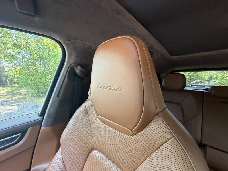 2020 Porsche Cayenne Turbo