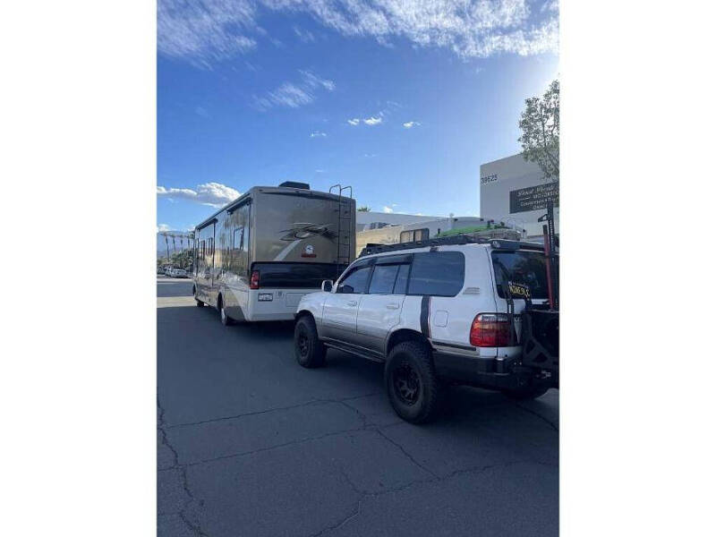 2009 Freightliner MC Chassis