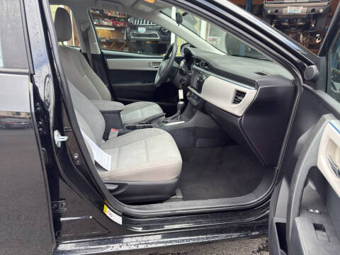 2016 Toyota Corolla LE