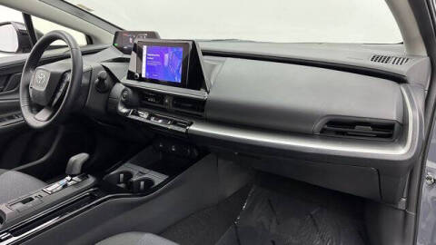 2025 Toyota Prius LE