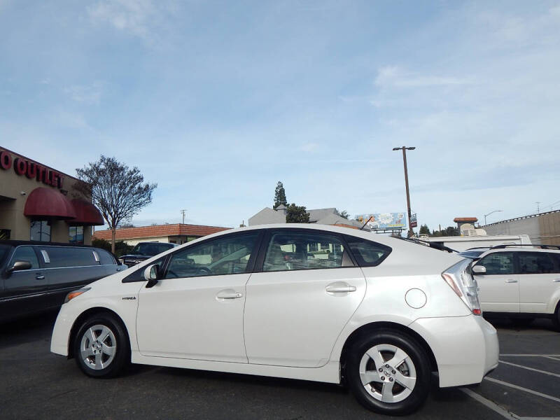 2011 Toyota Prius Two