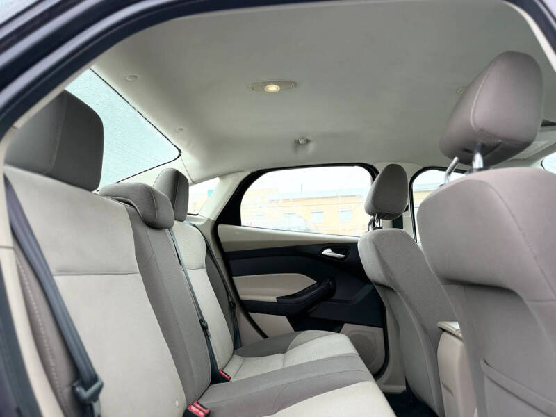 2012 Ford Focus SE