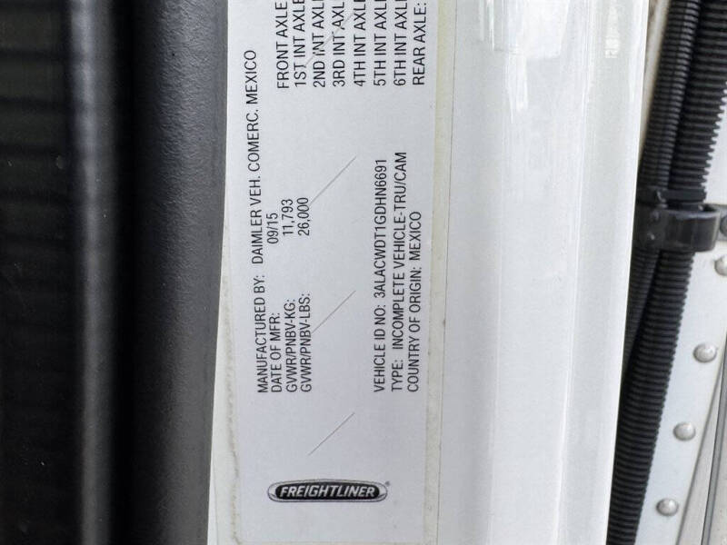 2016 Freightliner M2 106