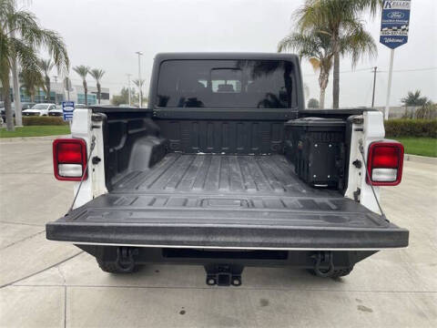 2021 Jeep Gladiator Sport