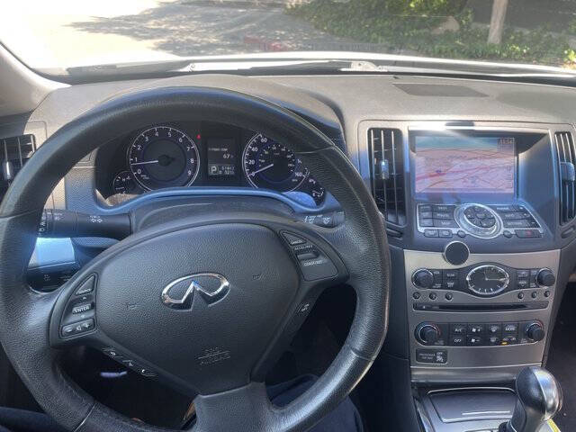 2015 Infiniti Q40