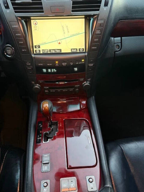 2007 Lexus LS 460