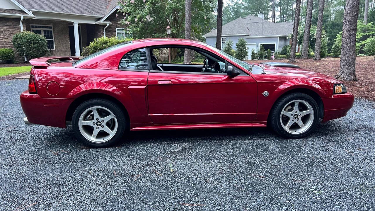 2004 Ford Mustang 6