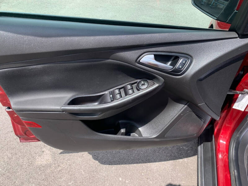 2017 Ford Focus SE