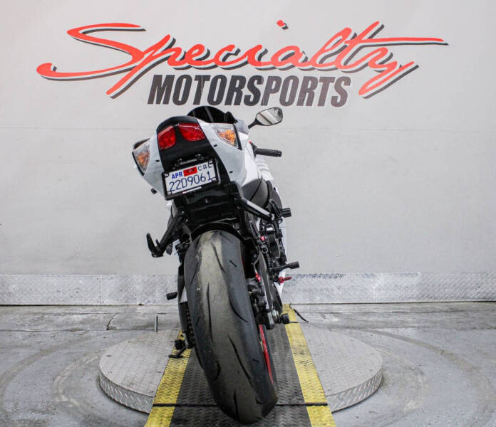 2017 Suzuki GSX-R750