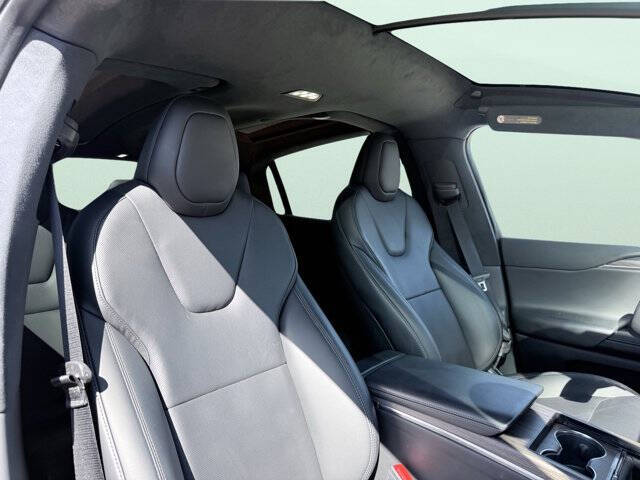 2023 Tesla Model X Standard Range