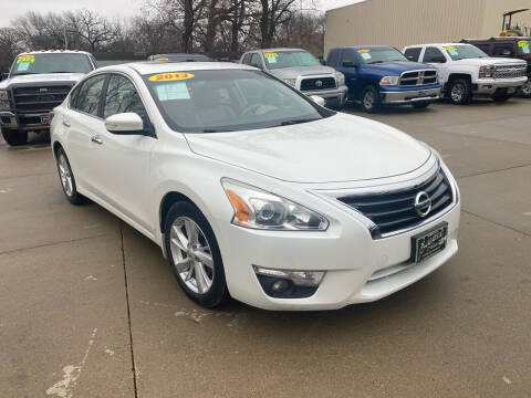 2013 Nissan Altima for sale at Zacatecas Motors Corp in Des Moines IA