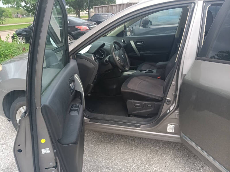 2012 Nissan Rogue S
