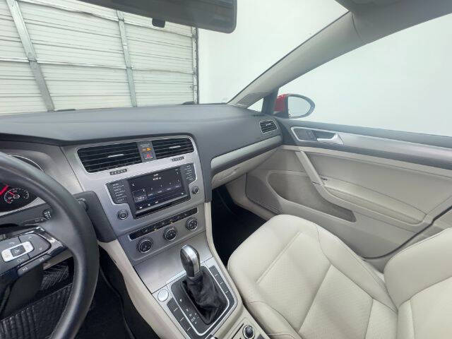 2017 Volkswagen Golf