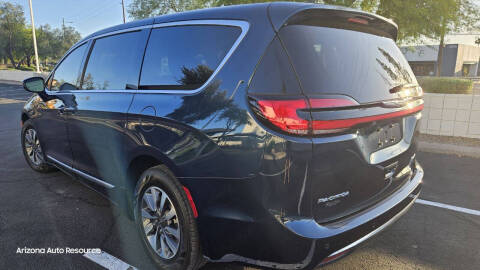 2023 Chrysler Pacifica Plug-In Hybrid Limited