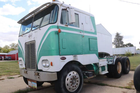 1965 Peterbilt 352